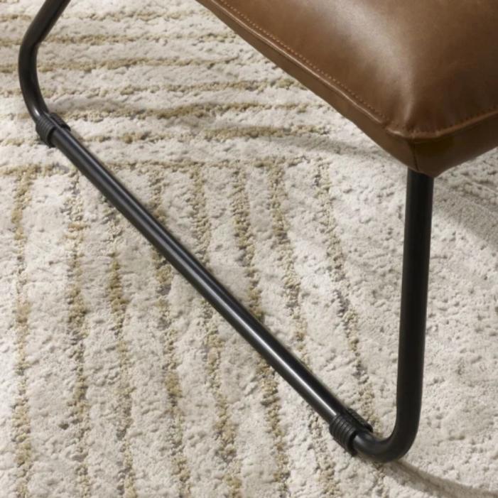 6706_furniture_Saxon Lounge Chair.jpg